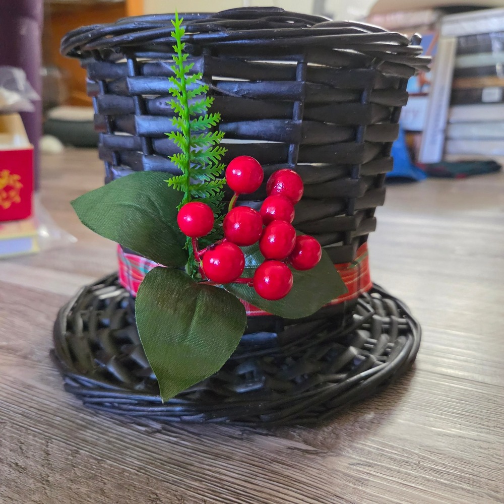Black Wicker Top Hat Basket Holiday Christmas Decor with Berries and Liner